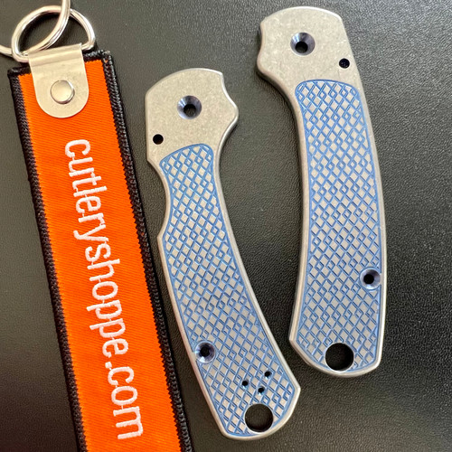 BARCLAY CNC TITANIUM REPLACEMENT SCALES FOR SPYDERCO PARA 3. DIAMOND PATTERN W/BLUE FINISH. CUTLERY SHOPPE EXCLUSIVE