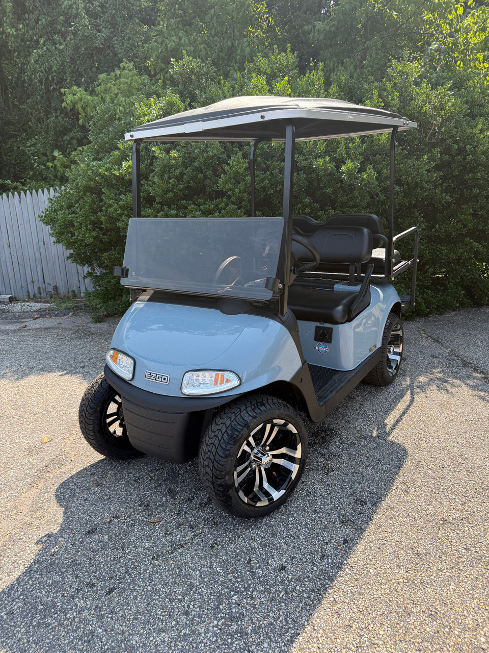 Factory Refurbished 2021 RXV Elite Ocean 4 Passenger Golf Cart Lithium Electri