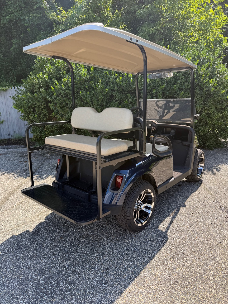 Factory Refurbished 2019 RXV Elite Patriot Blue 4 Passenger Golf Cart Lithium Electric