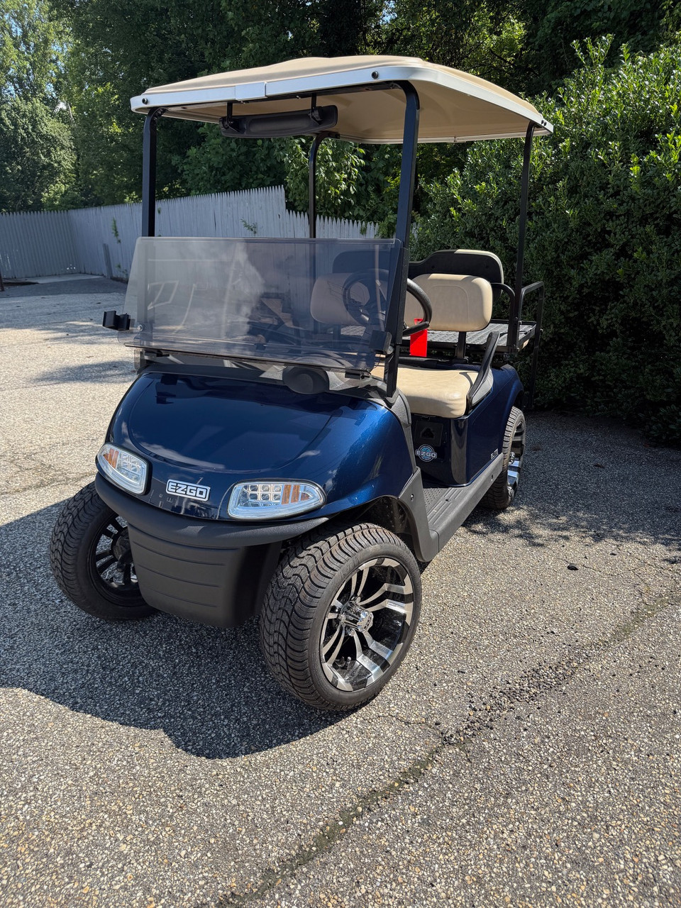 Factory Refurbished 2019 RXV Elite Patriot Blue 4 Passenger Golf Cart Lithium Electric