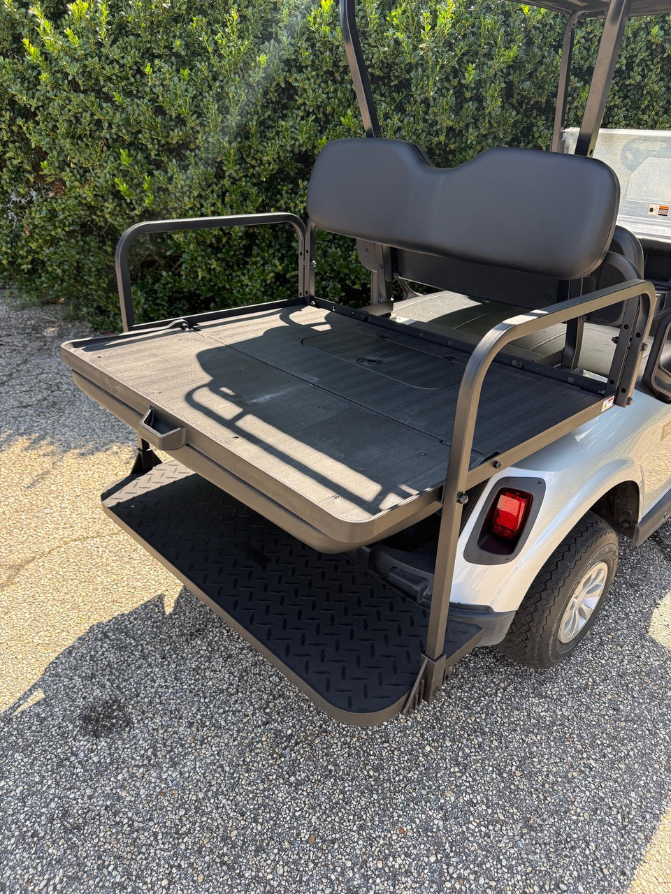 2021 Silver RXV 48 Volt Electric 4 Passenger Cargo Golf Cart Black Seats w/ LED Lights 
