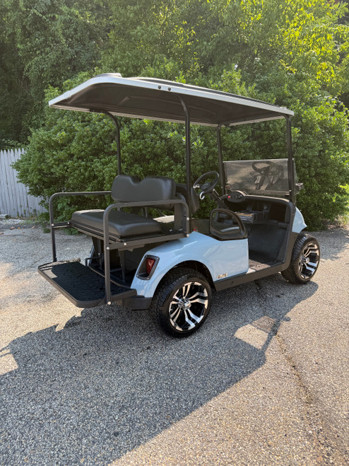 Factory Refurbished 2021 RXV Elite Ocean 4 Passenger Golf Cart Lithium Electri