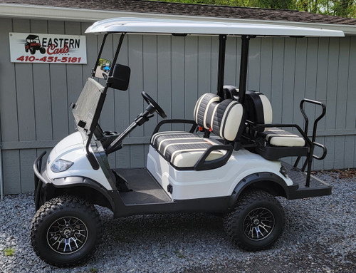 2024 Icon EV i40L White 2 Tone Seats 48 Volt AGM Batteries 4 Passenger Golf Cart