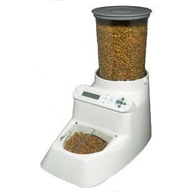 collar activated pet feeder