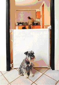 84 inch retractable gate