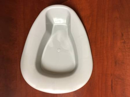 Stackable Bedpan Gray 2 Quart / 1893 mL GP21008