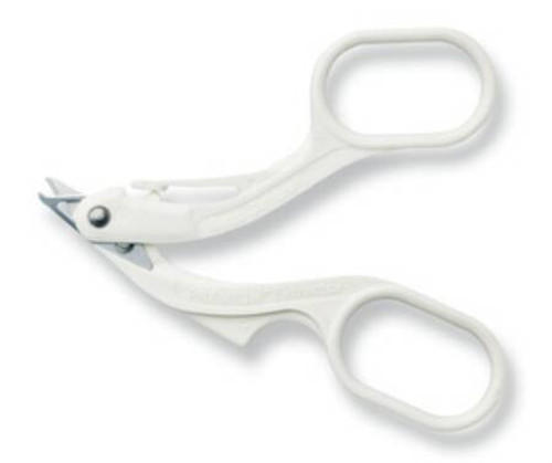 Staple Removal Kit Premium Plastic Handle / Metal Tip Scissor Style Handle 150462