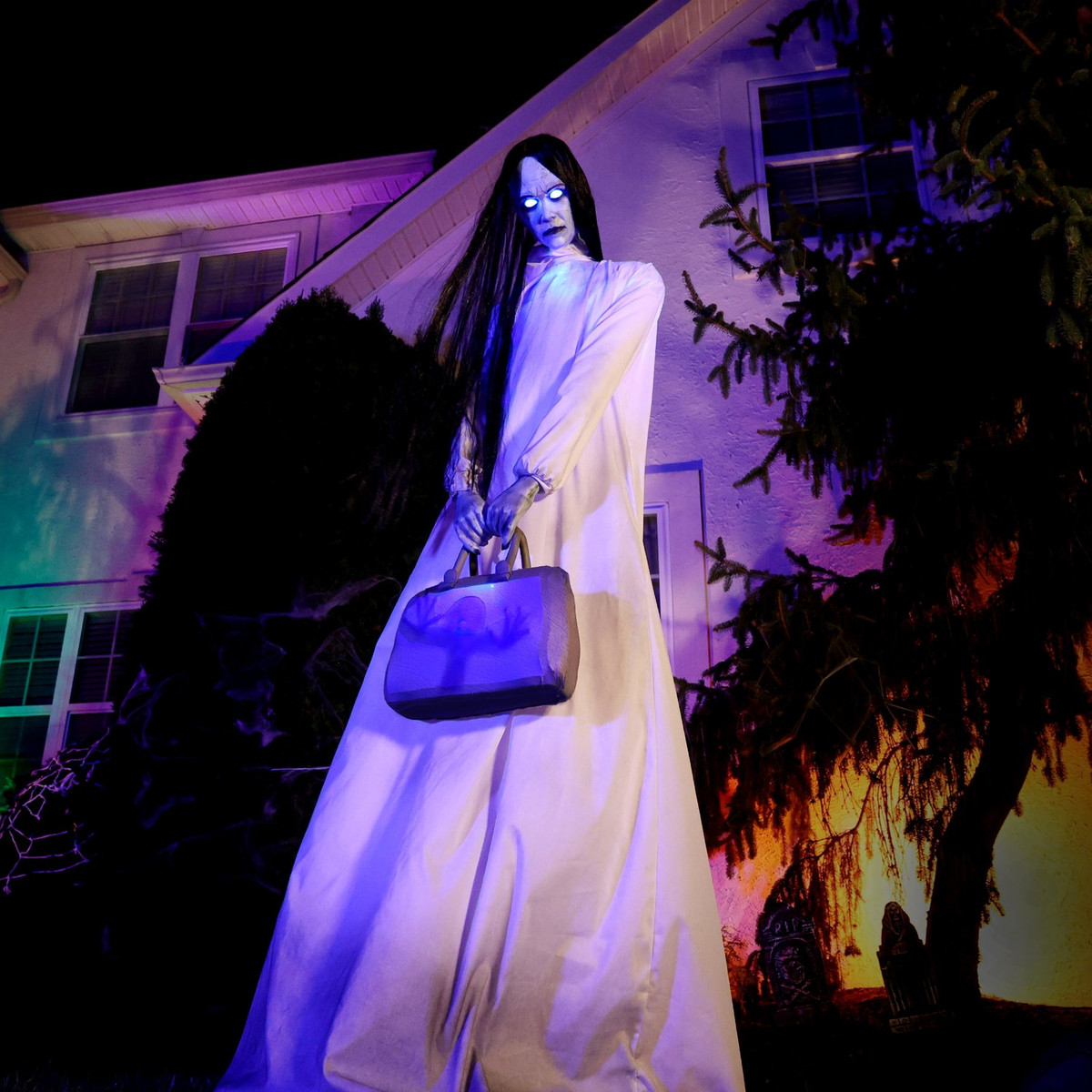 シンチレーター　ハロウィンed 6.9-Ft. Tall Specter Lady Animatronic - Haunted Hill Farm