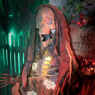 5.2-Ft. Standing Sonic Reaper Animatronic