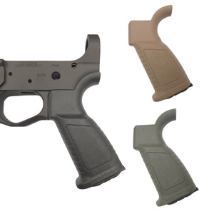 AR Pistol Grip - Rubberized Block Design with Beaver Tail GRP-RUBBLCK