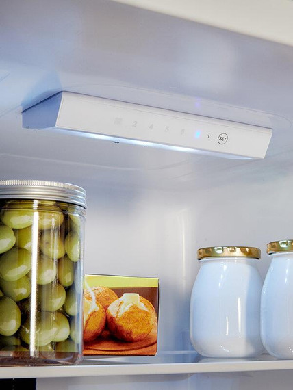 Teknix SMF1755W 254L Fridge Freezer Smart Frost - White