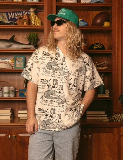 RELAX BUTTONUP
