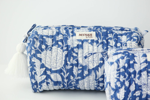 Quilted cosmetic travel/organizerbag