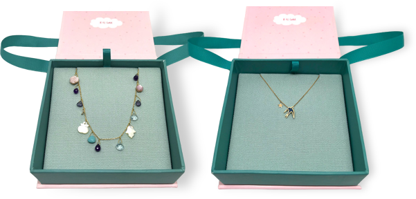 cute necklaces with box