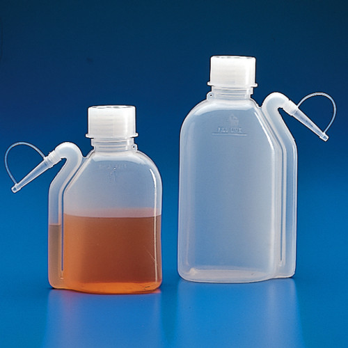 wash bottle squeeze with integral molded dispensing tip screwcap pe 250ml