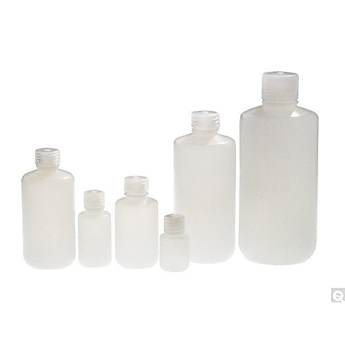 16oz (480ml) natural hdpe narrow mouth lab style bottle with 28-415 natural pp linerless cap attached (c08-0550-596)