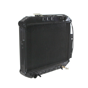 HD+ Forklift – Nissan Radiator 14.57” x 19.29” 3 Row (25877)