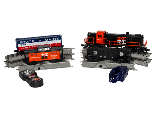 santa freight lines lionchief set