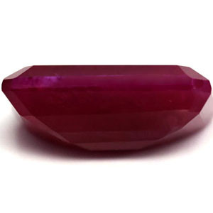 Emerald 5.63 Red Ruby - #1077340
