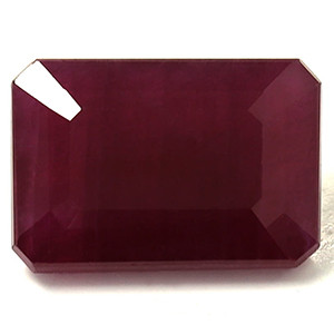 Emerald 8.82 Red Ruby - #1079364