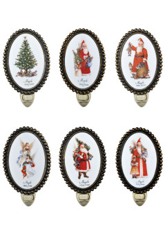 Christmas 12 Light Night Light in Antique Brass (57|18641)