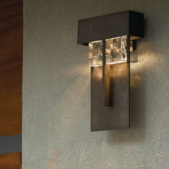 Shard LED Outdoor Wall Sconce in Coastal Bronze (39|302517LED75YP0501)