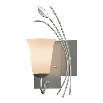 Leaf One Light Wall Sconce in Vintage Platinum (39|205122SKTRGT82GG0035)