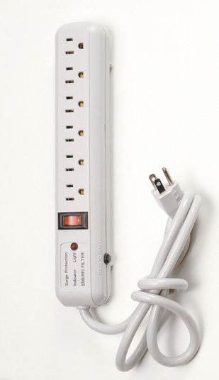 Surge Strip in White (230|91221)