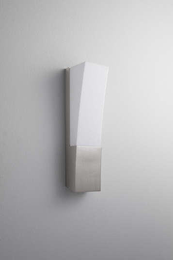 Crescent LED Wall Sconce in Satin Nickel (440|351224) Crescent LED Wall Sconce in Satin Nickel (440|351224)