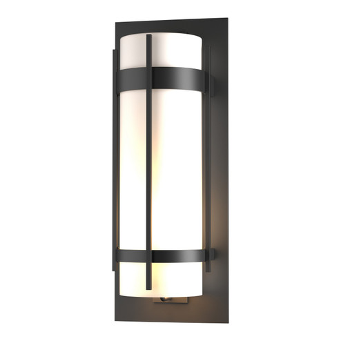 Banded One Light Outdoor Wall Sconce in Coastal Black (39|305895SKT80GG0240) Banded One Light Outdoor Wall Sconce in Coastal Black (39|305895SKT80GG0240)