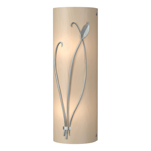 Leaf Forged Leaf and Stem Sconce in Vintage Platinum (39|205770SKTLFT82BB0410)