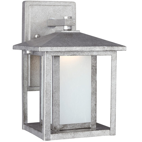 Hunnington One Light Outdoor Wall Lantern in Weathered Pewter (1|89029EN357)