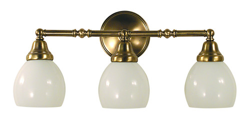 Sheraton Three Light Wall Sconce in Polished Brass (8|2429PB)