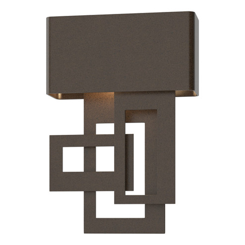 Collage LED Outdoor Wall Sconce in Coastal White (39|302520LEDLFT02)