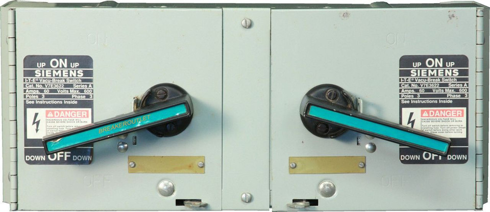 Re-certified V7E3222 Siemens Twin 60A Vacu-Break Fusible Panel Switch