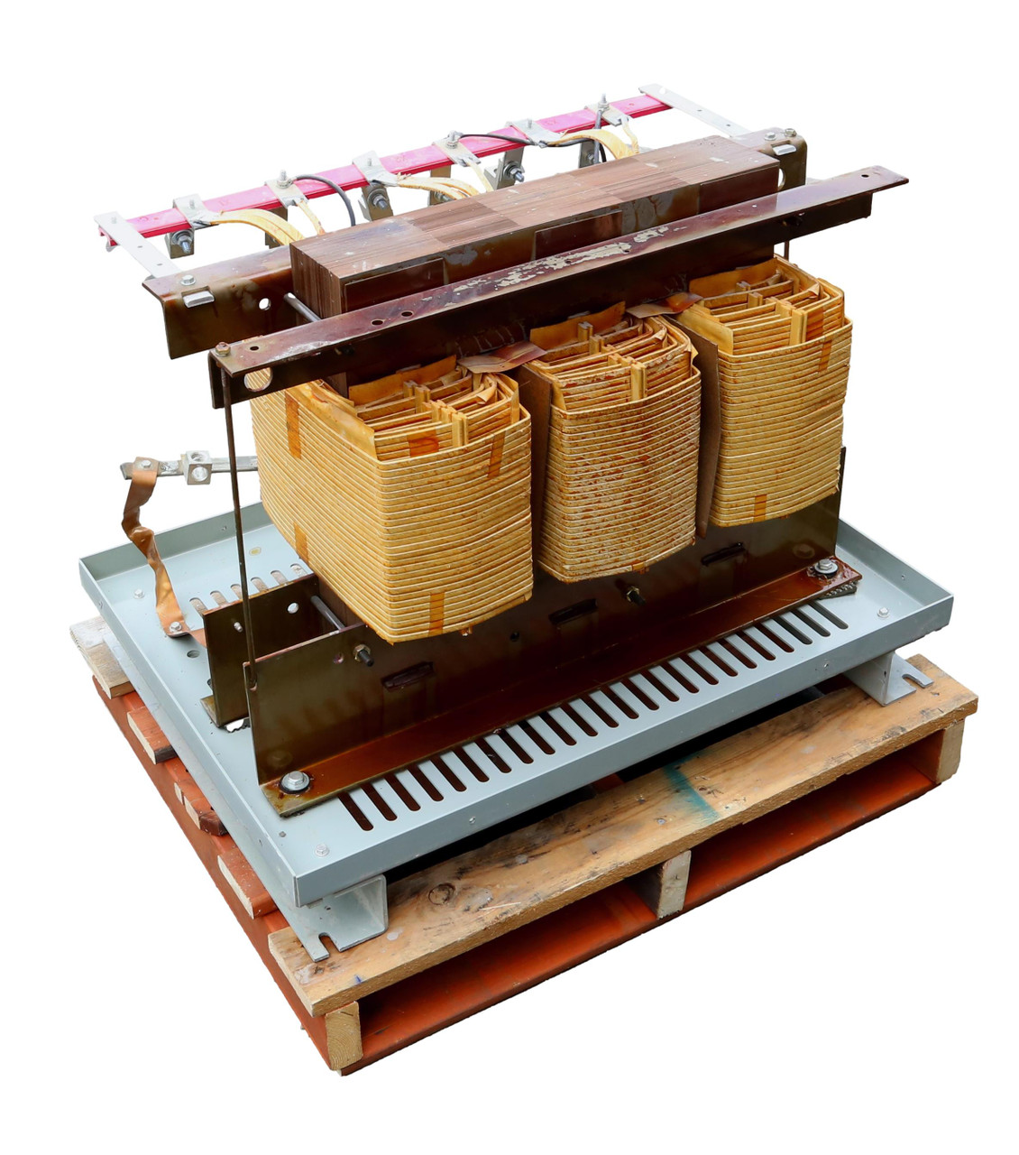 75 kVA GE Delta Wye Transformer