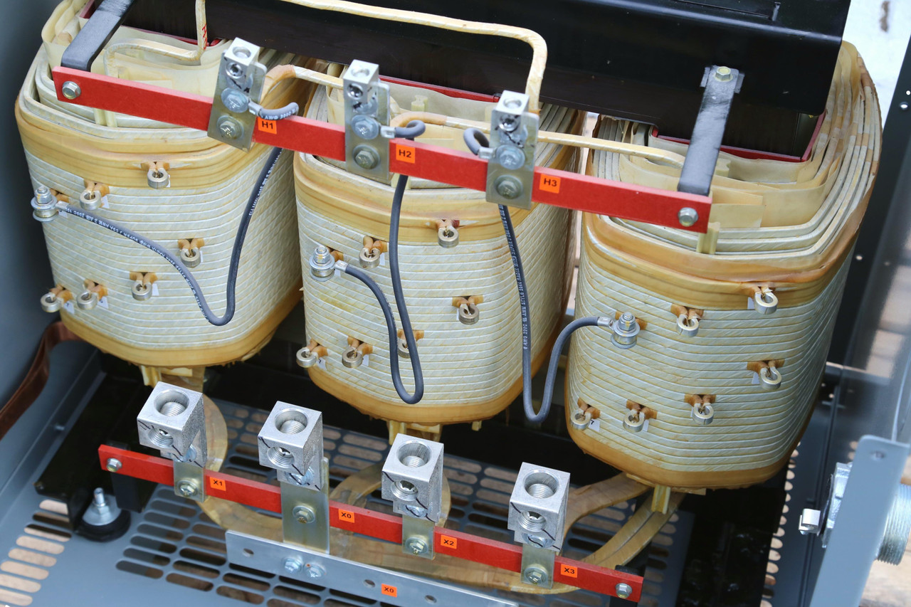 9T83B3874
75 kVA Distribution Transformer
480
208Y/120V