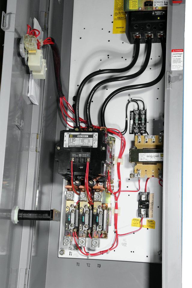AC Combination Motor Starter
Motor Controller w/KAL3625025M
120V Coil
Type S Starter
Indoor Circuit Breaker Combination Motor Starter
Breaker KAL3625025M
