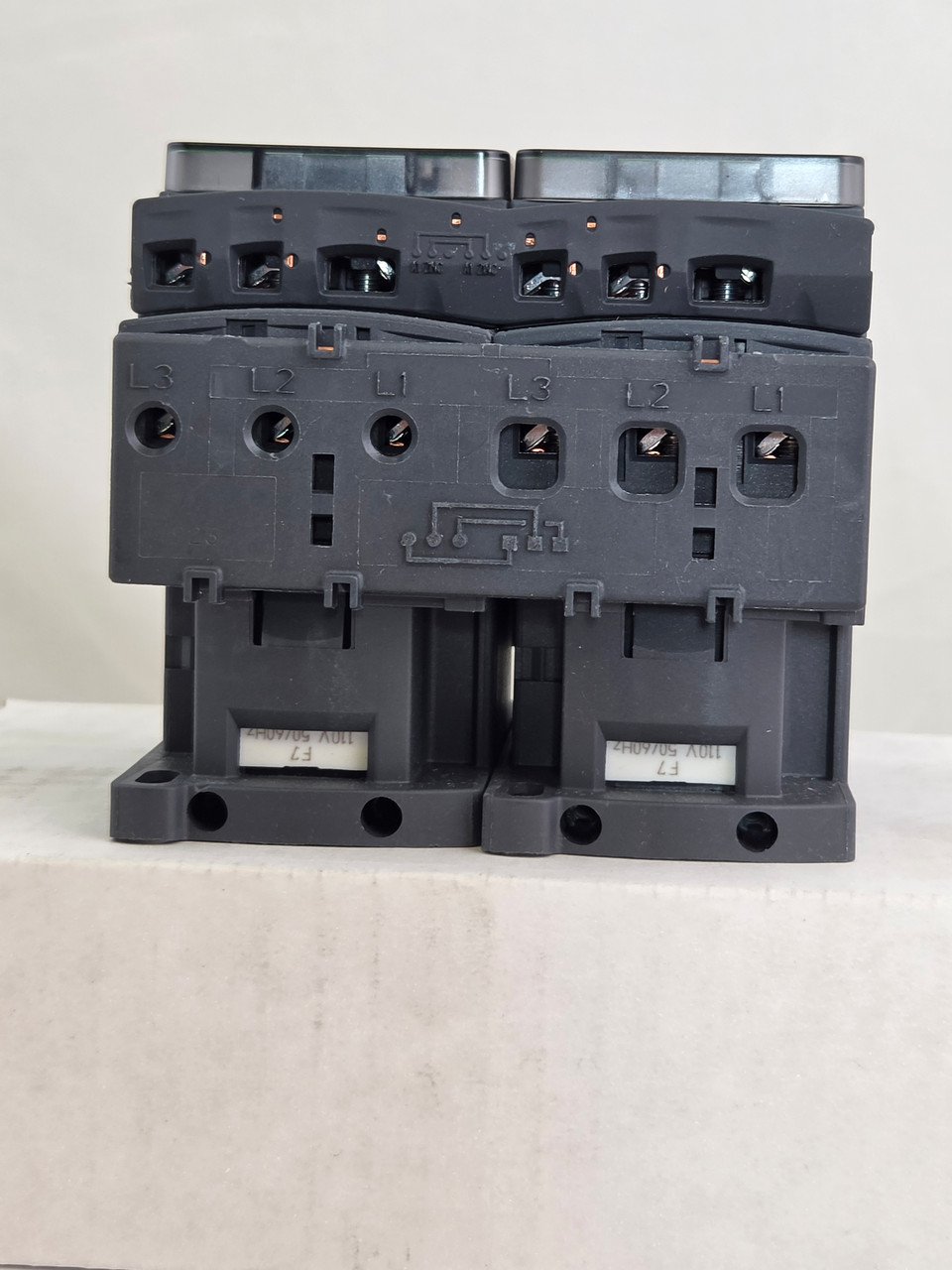 LC2D18F7 TeSys IEC Revesring Contactor