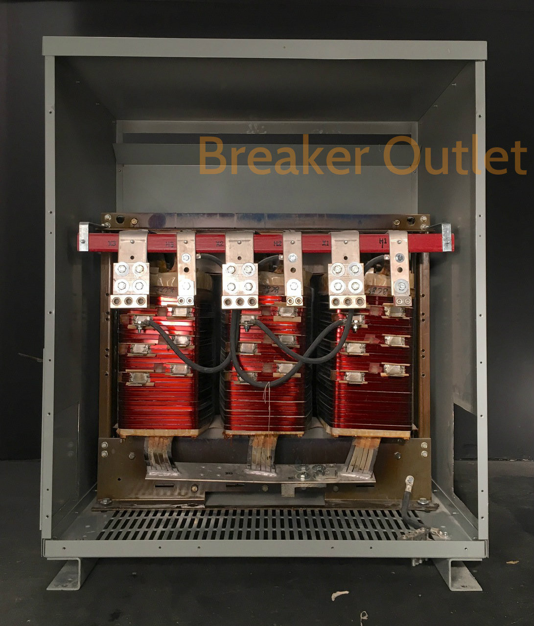 3F3Y300 Siemens 300 kVA Transformer 480 to 208/120V $3850