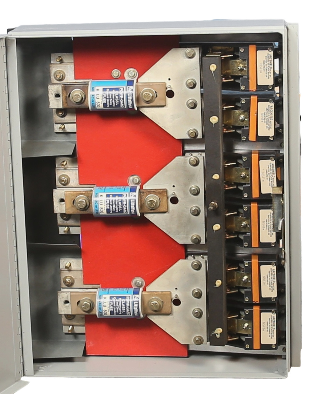 Inside view
of Fuses and Arc Chutes