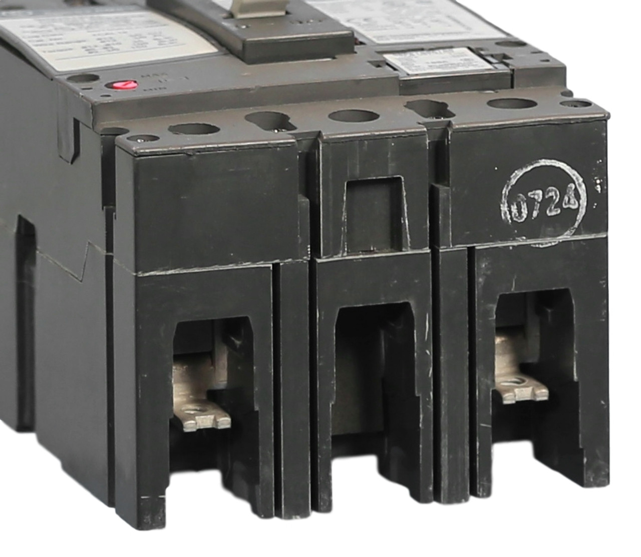 SEDA24AT0150
2 Pole Breaker