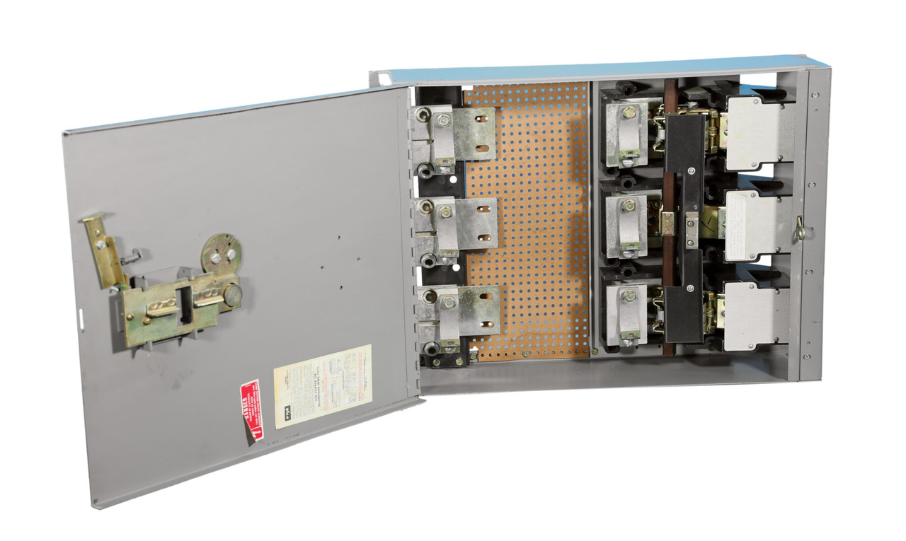 QMQB4032R Challenger 400A 240V Fusible Panelboard Switch - Breaker