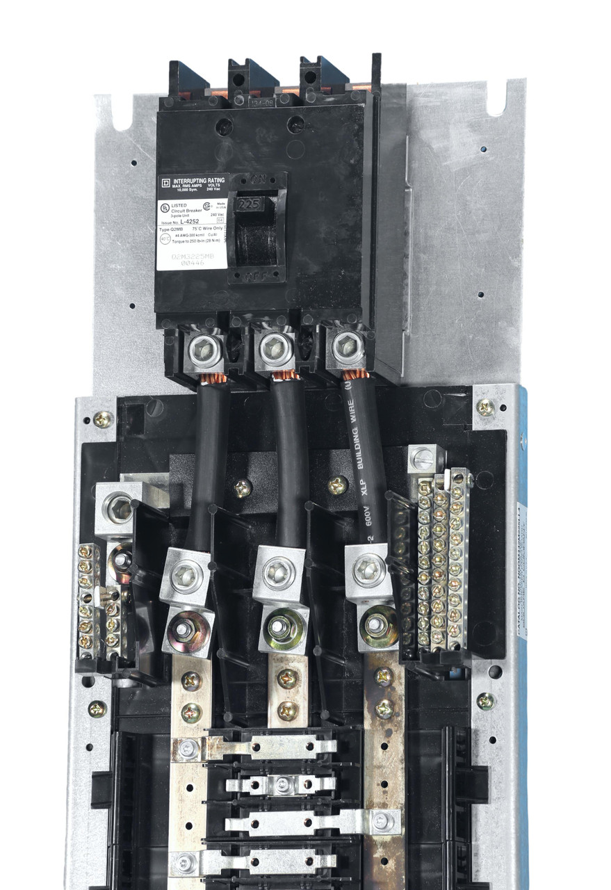 NQOM442M225LL
Interior Only w/ Main Breaker
Branch can use QO or QOB Breakers