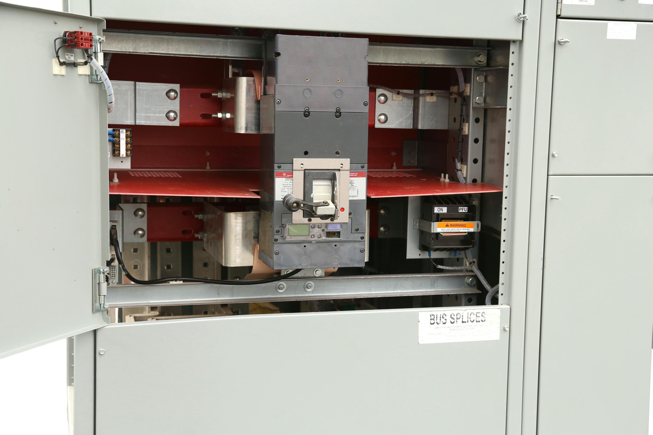 1200 Amp Metered Switchboard
4000A Bus Rated, Group Mounted