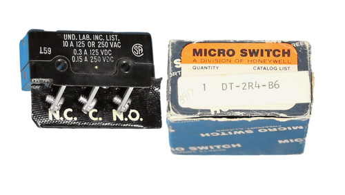 DT-2R4-B6
Micro Switch DT-2R4-B6
Micro Switch