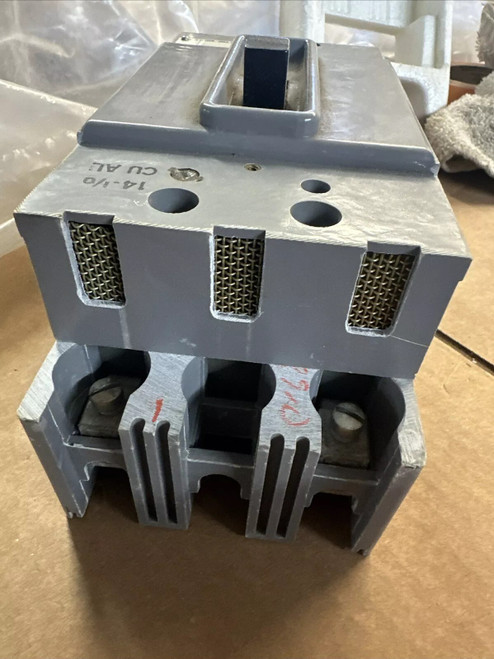 HF2040 Breaker
2 Pole 40A in a 3 Pole Frame, 314C531G09