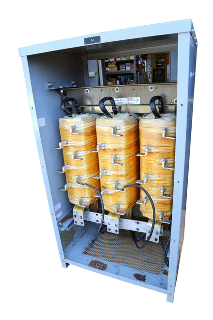 V48M28T22EE
Front View of Coils & Taps, 225 kVA XFMR 480V to 208Y/120V