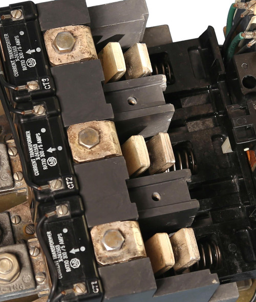 View of Lower Contacts
"Like New"