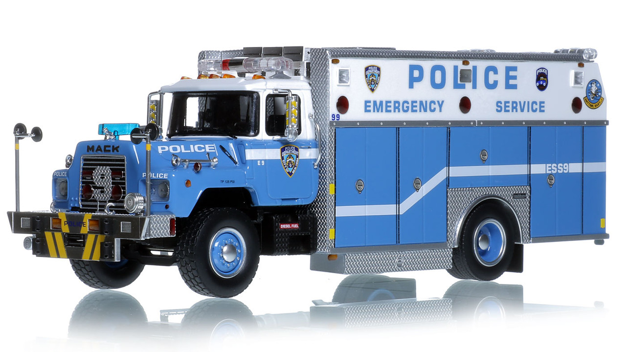 Fire Replicas New York City Police Department 1990 Mack DM